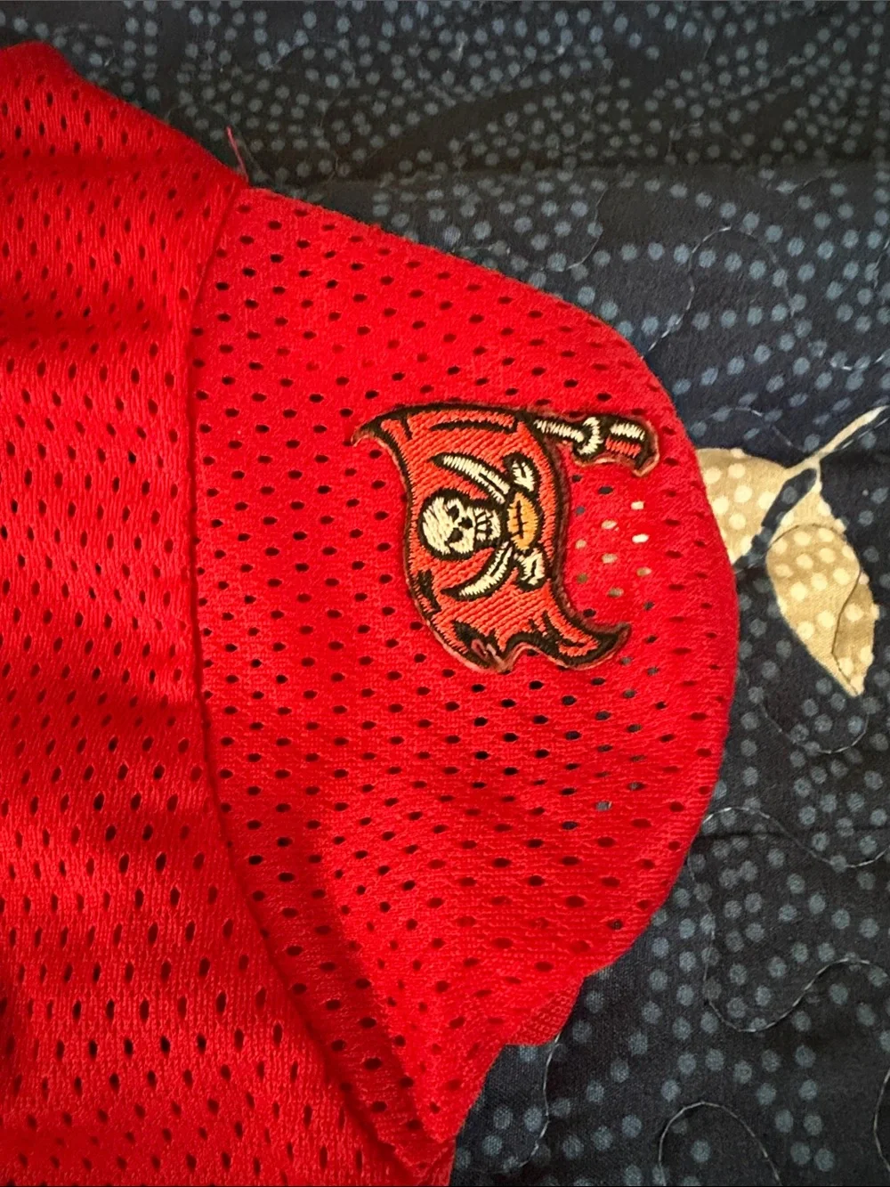 Buccaneers Hunter Pet Gear Red Pet Jersey Size M